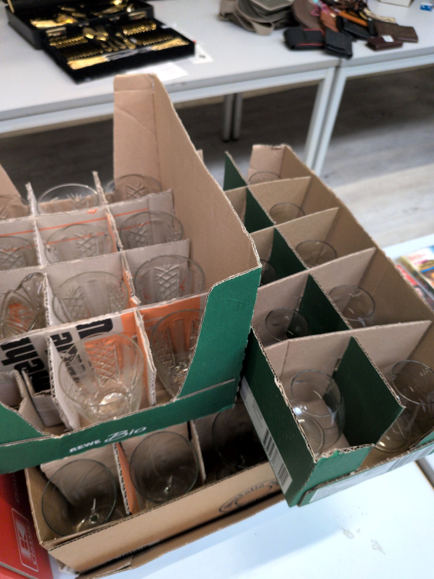Los 277 – 1 Posten diverses Glas