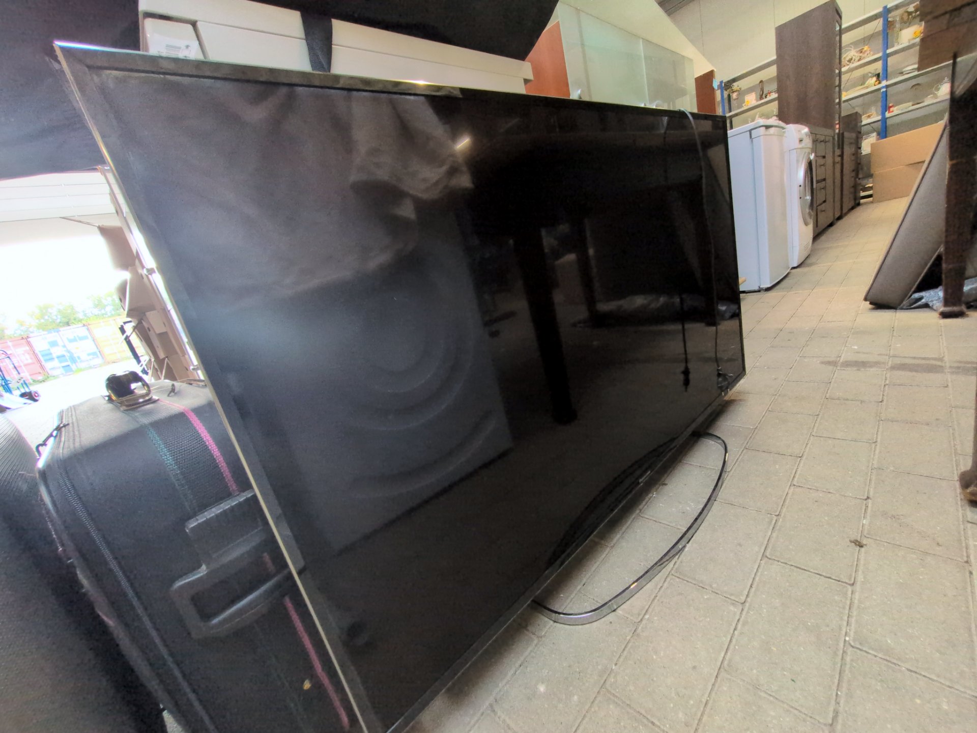 Los 1004 – 1 TV, Panasonic + Diverses