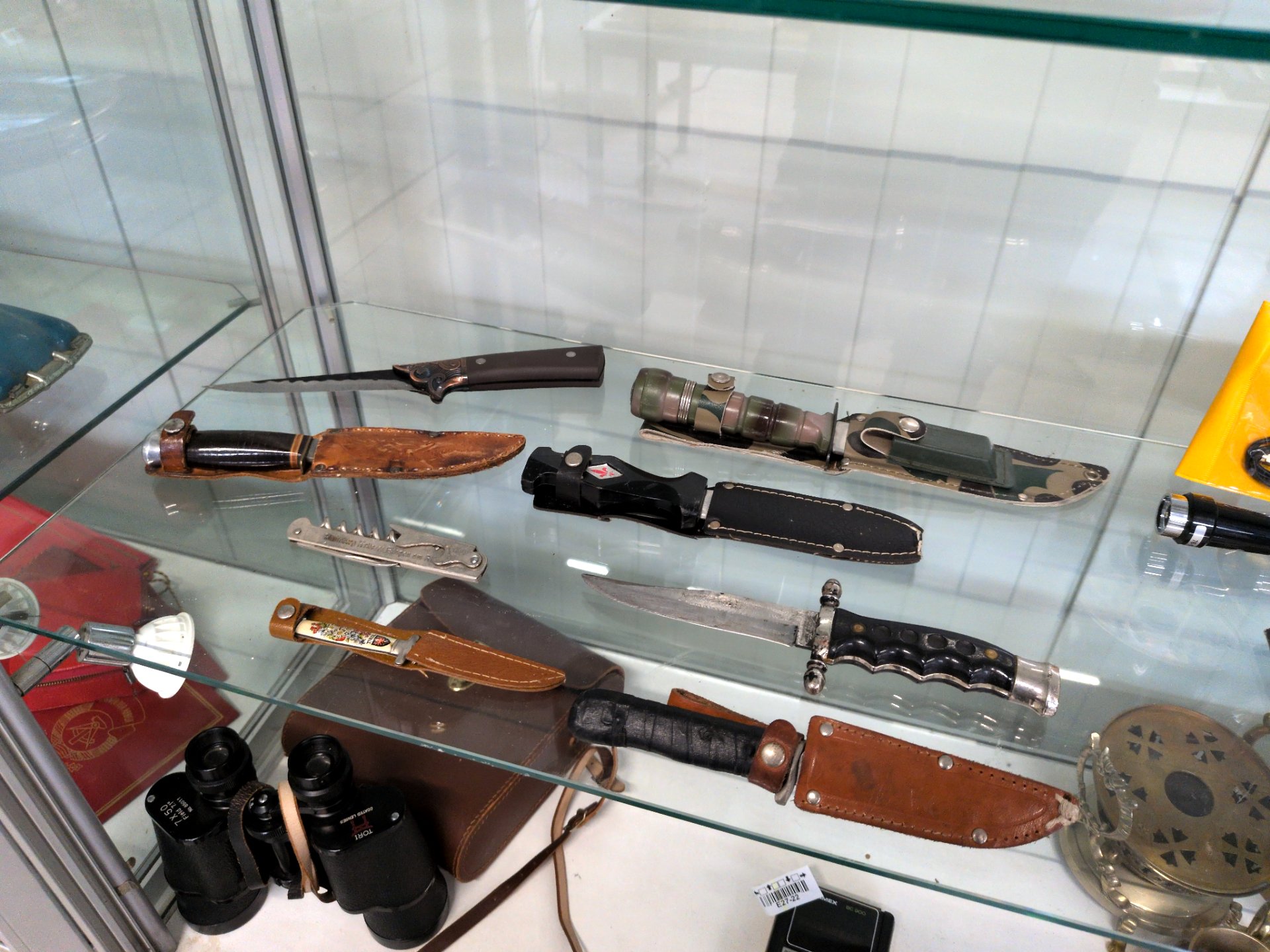 Los 217 – 1 Posten Messer