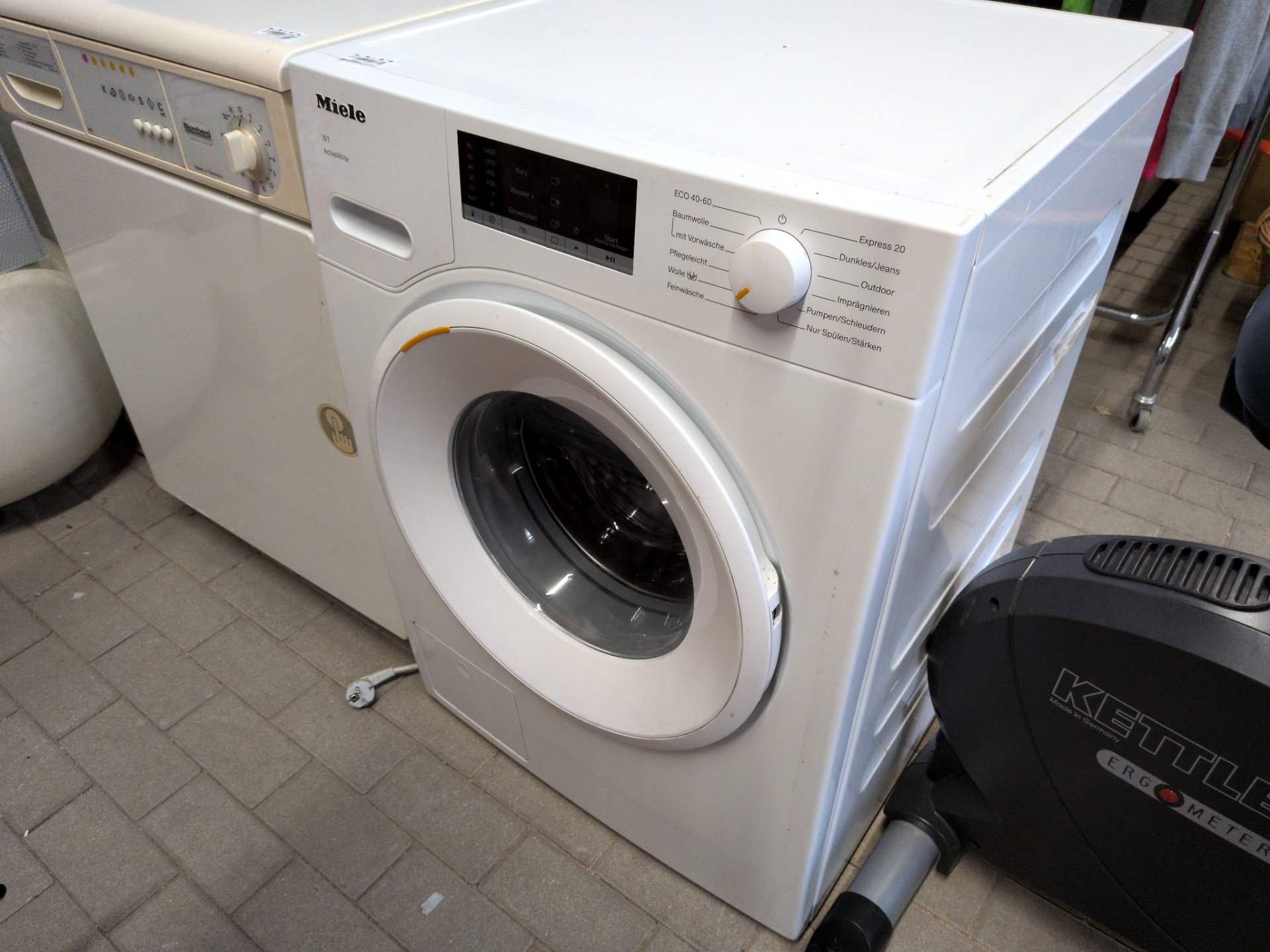 Los 1052 – 1 Waschmaschine, Miele W1
