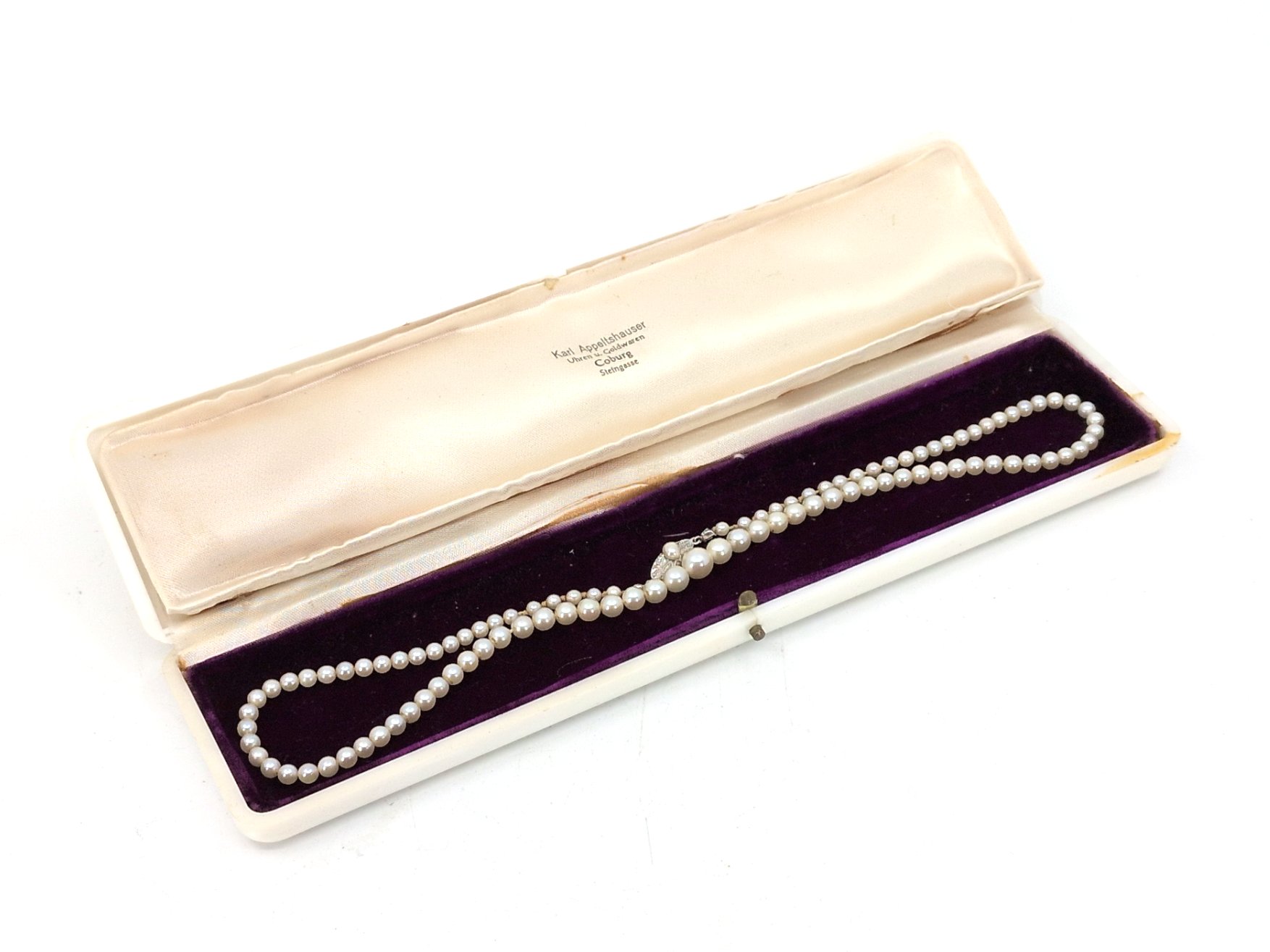 Los 26 – 1 Perlenkette mit Verschluss Gold 585