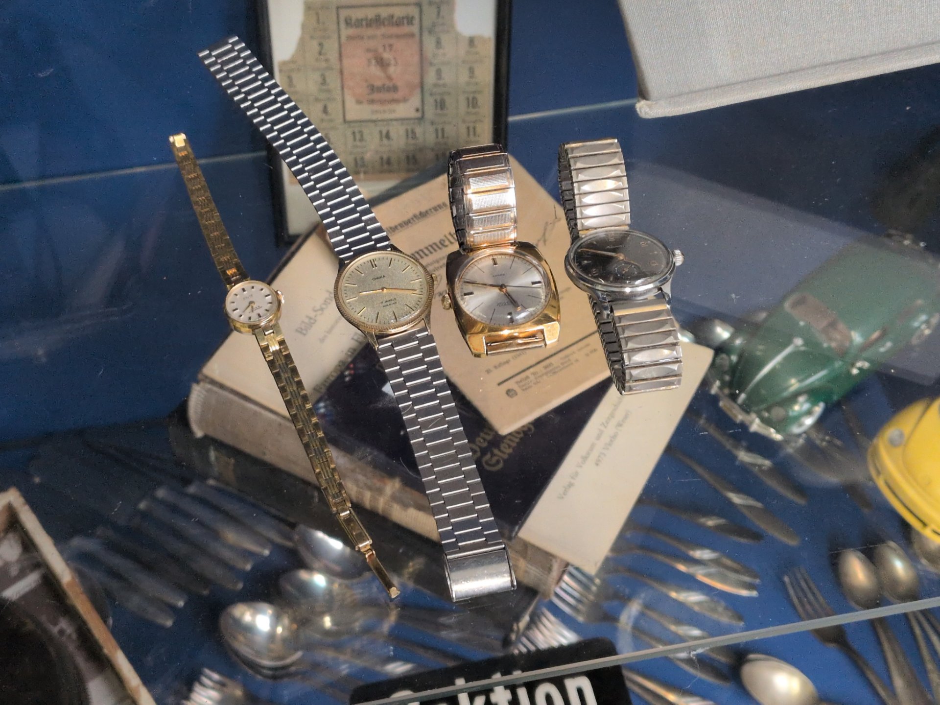 Los 81 – 4 mechanische Armbanduhren