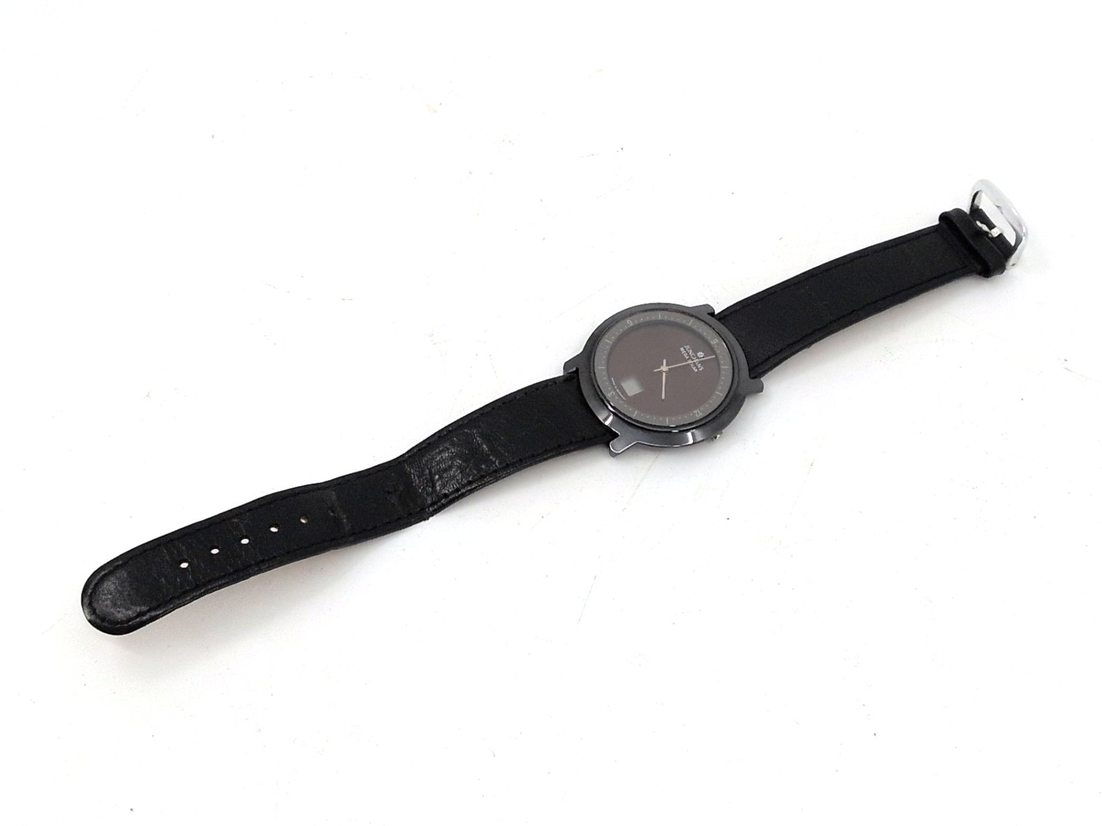 Los 12 – 1 HAU Junghans Mega Solar