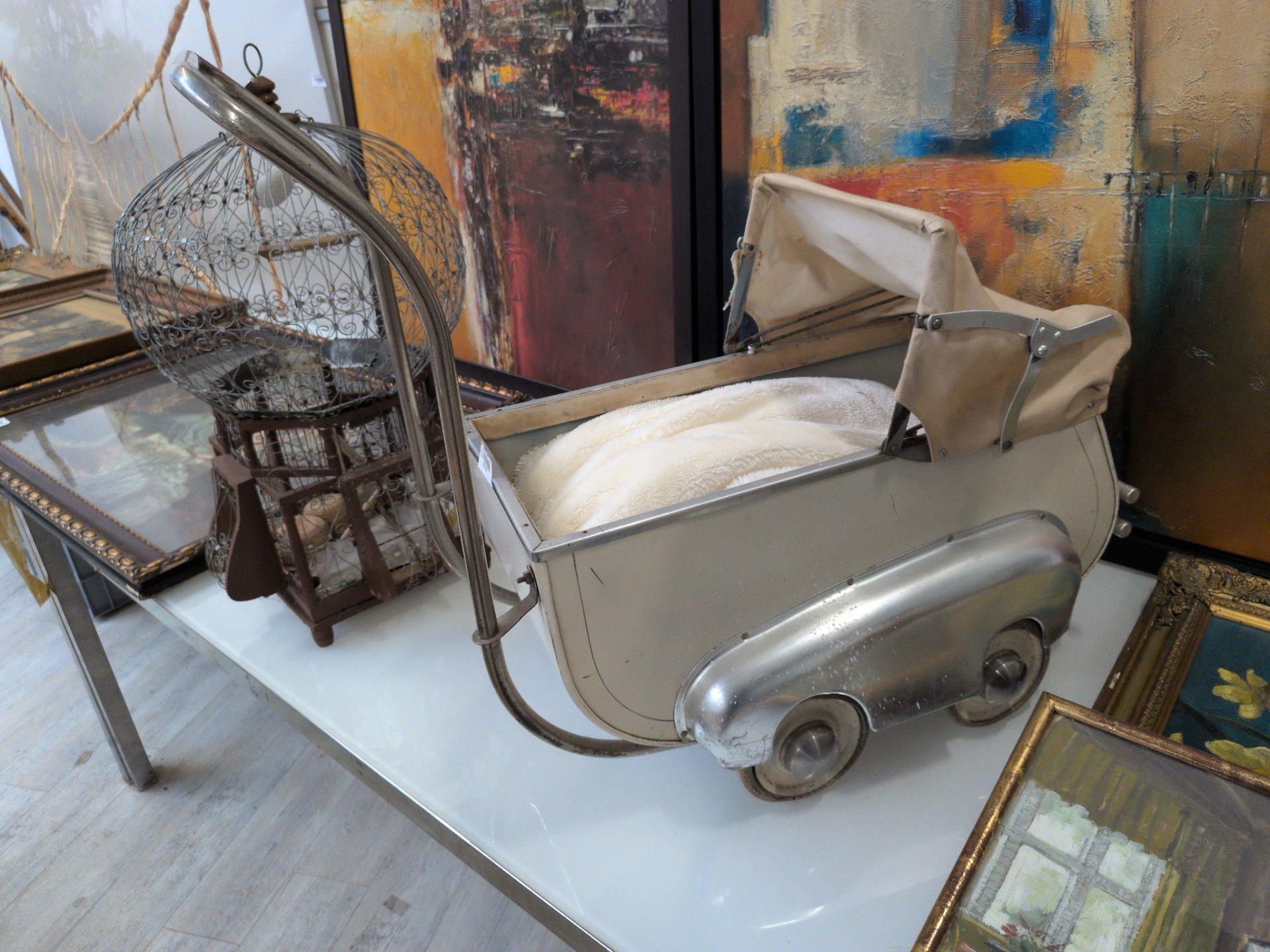 Los 193 – 1 alter Kinderwagen