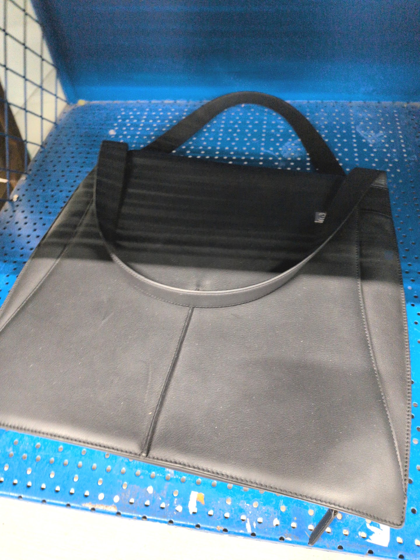 Los 233 – 1 BMW Ledertasche