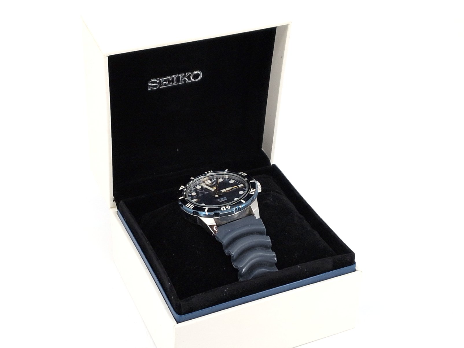 Los 31 – 1 HAU, Seiko