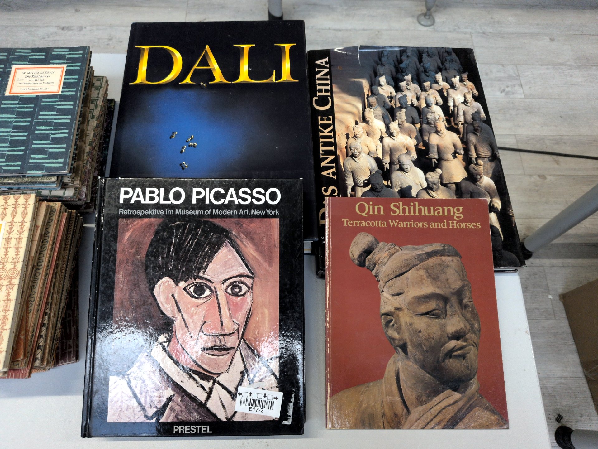 Los 130 – 1 Posten Kunstbücher