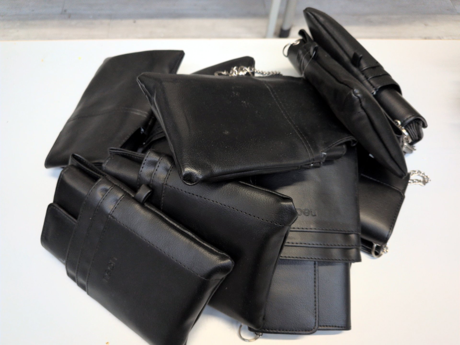 Los 132 – 1 Posten Kellnertaschen