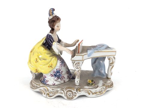 1 Porzellanfigur