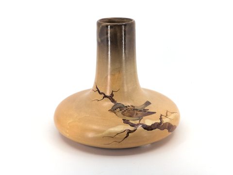 1 Vase, sign.