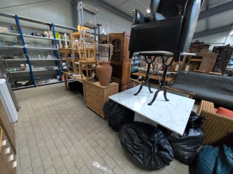 Los 1072