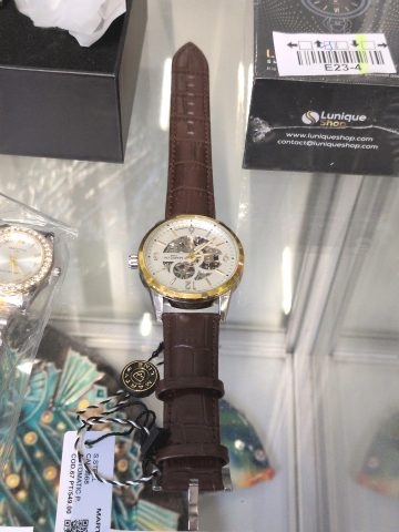 1 Armbanduhr, Martin Line