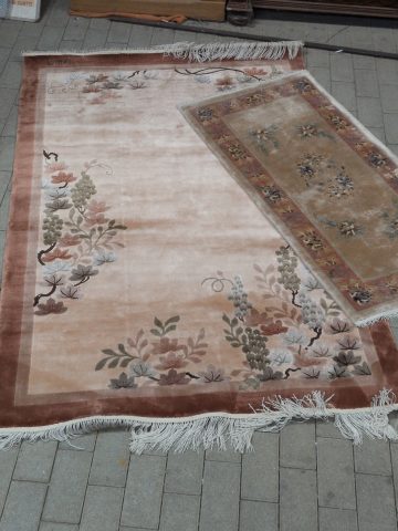 1 Teppich, 1 Brücke