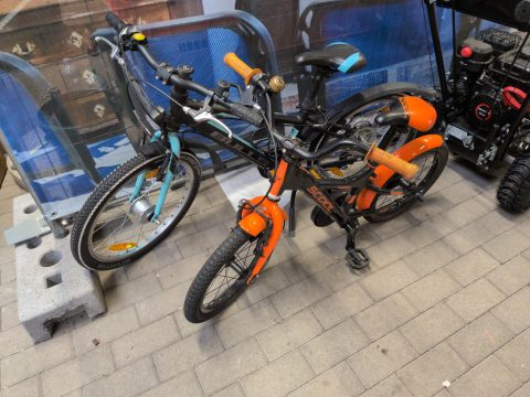 2 Fährräder