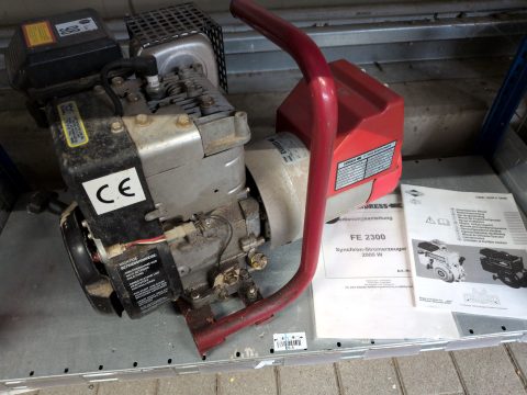 1 Notstromaggregat, 2000 Watt, Biggs + Steaton