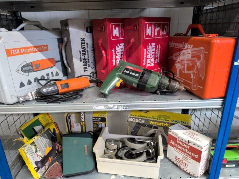 2 Fächer Werkzeug/Maschinen u.a. Bosch u. Fein