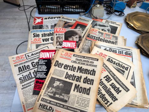 1 Posten alte Zeitungen