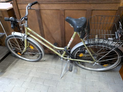 1 Damenfahrrad