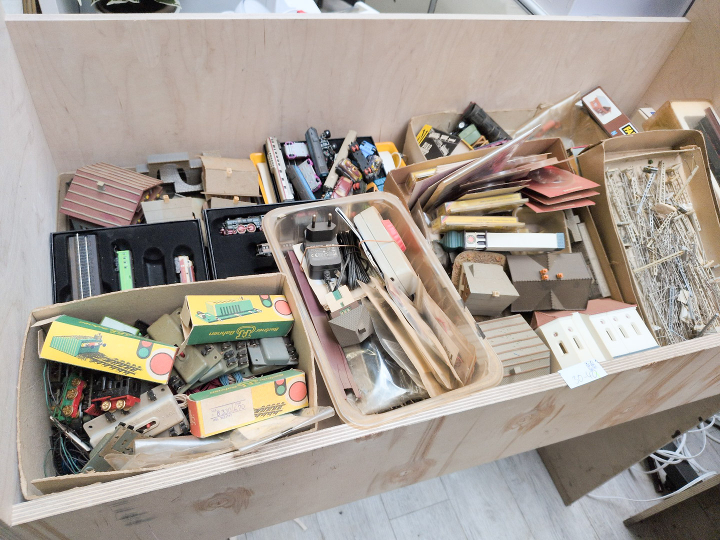 Los 300: 1 Posten Modellbau